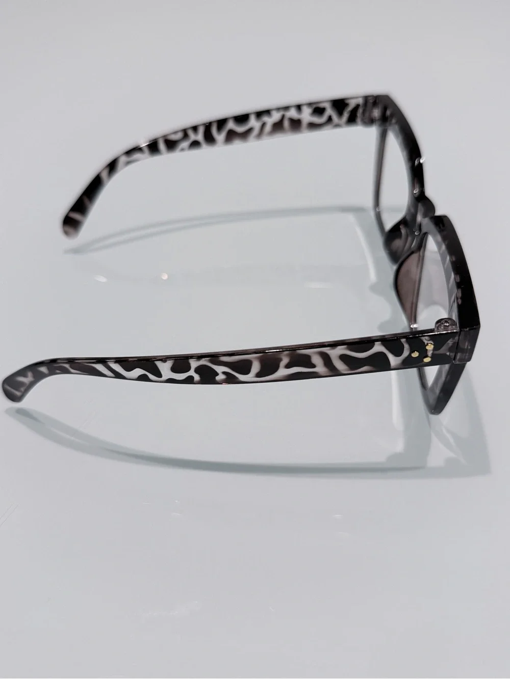 ROMANA Square Tortoiseshell Pattern Oversized Glasses - Black & White